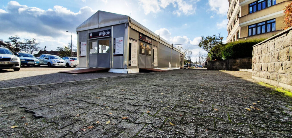 Hala z przeznaczeniem na poczekalnie dla Miasta Wrocław