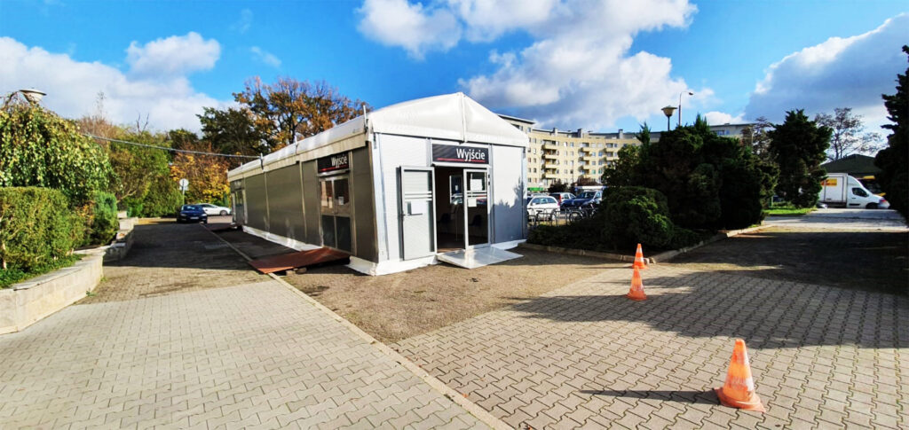 Hala z przeznaczeniem na poczekalnie dla Miasta Wrocław