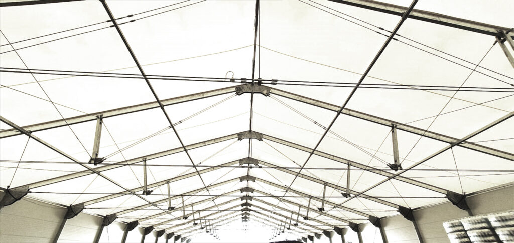 Konstrukcja hali magazynowej