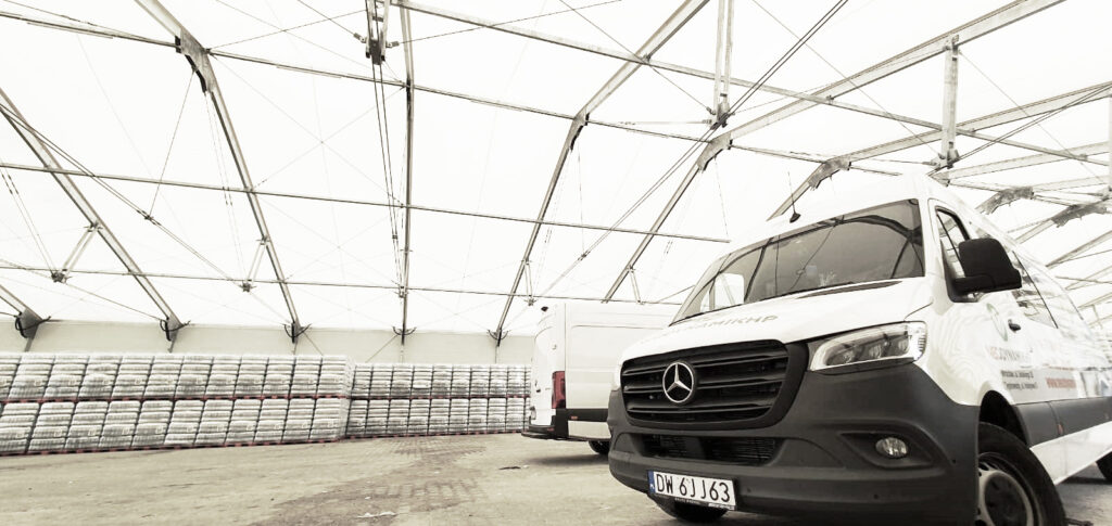 Konstrukcja hali magazynowej