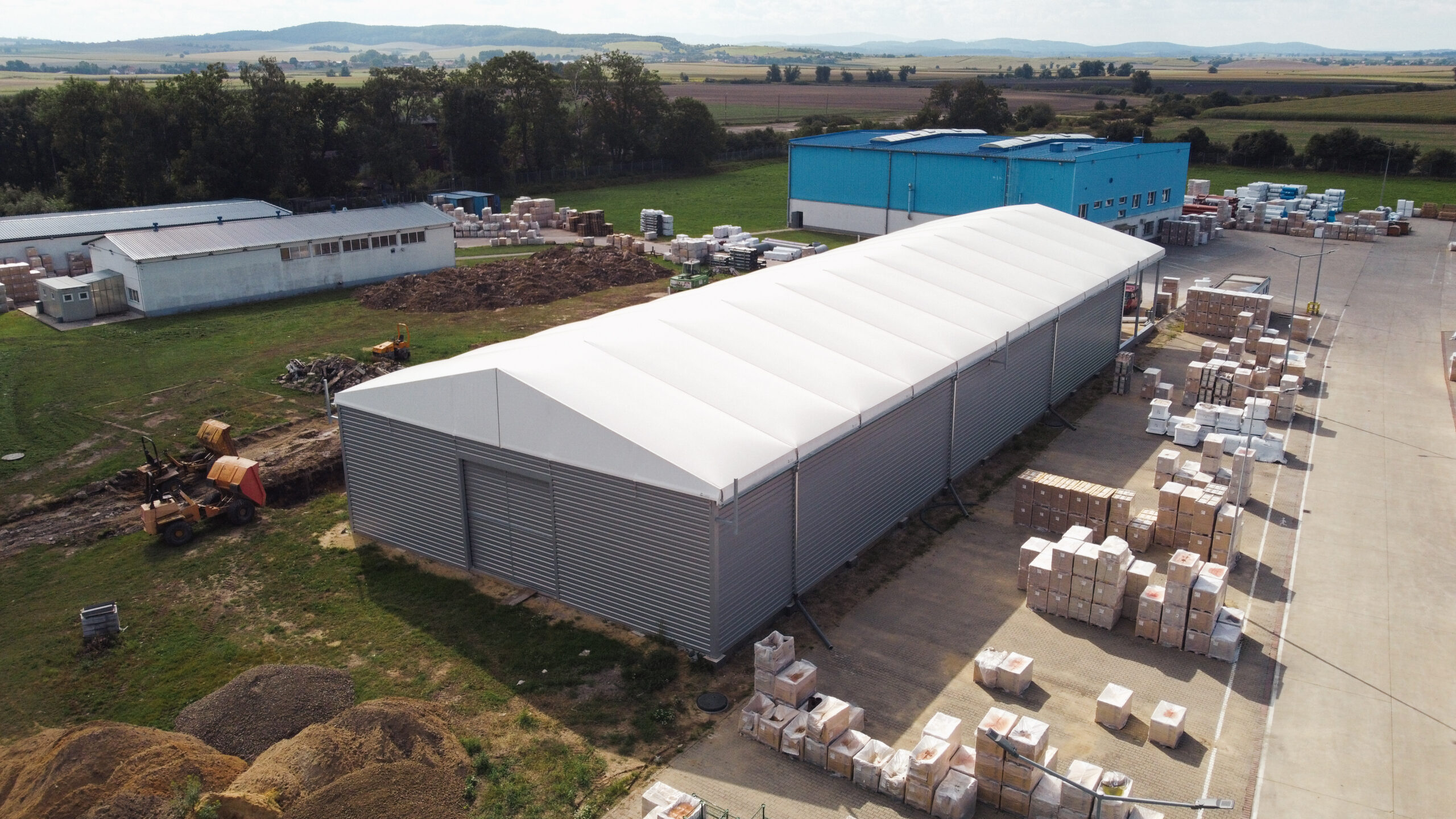 Hala magazynowa dla Funke Polska