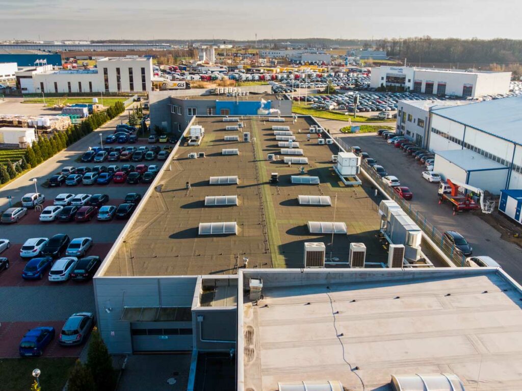 Hale produkcyjno-magazynowe dla Radiotechniki