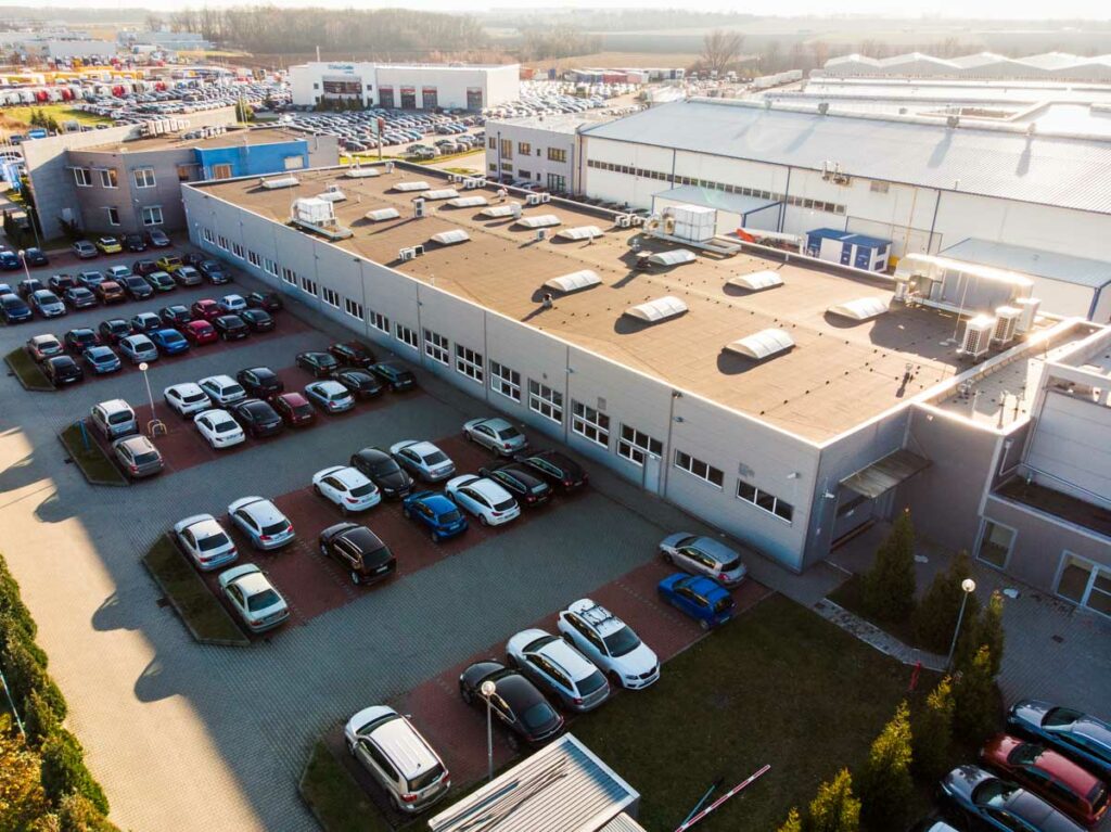 Hale produkcyjno-magazynowe dla Radiotechniki