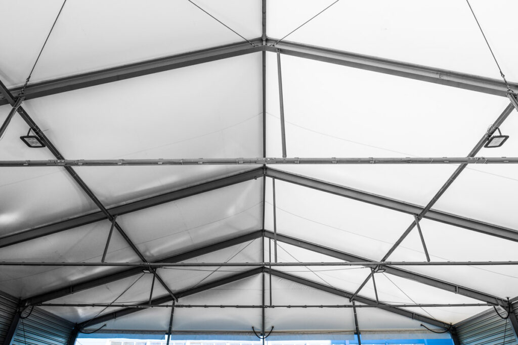 Konstrukcja stalowa hali namiotowej
