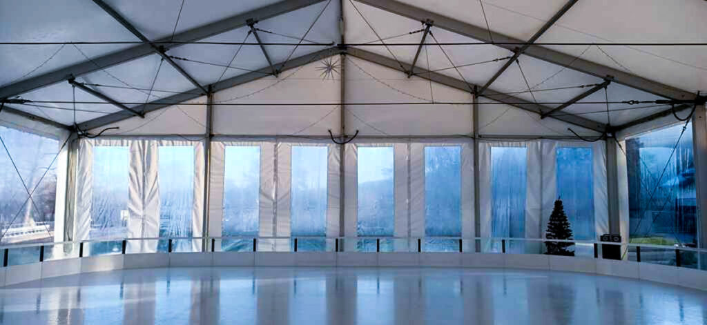 Lodowisko w hali namiotowej